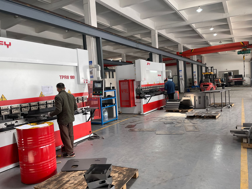 工厂工人作业区